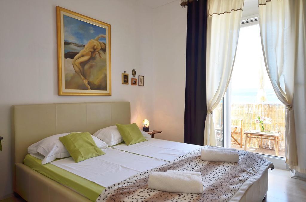 Apartment Pere S Mora Mimice Phòng bức ảnh