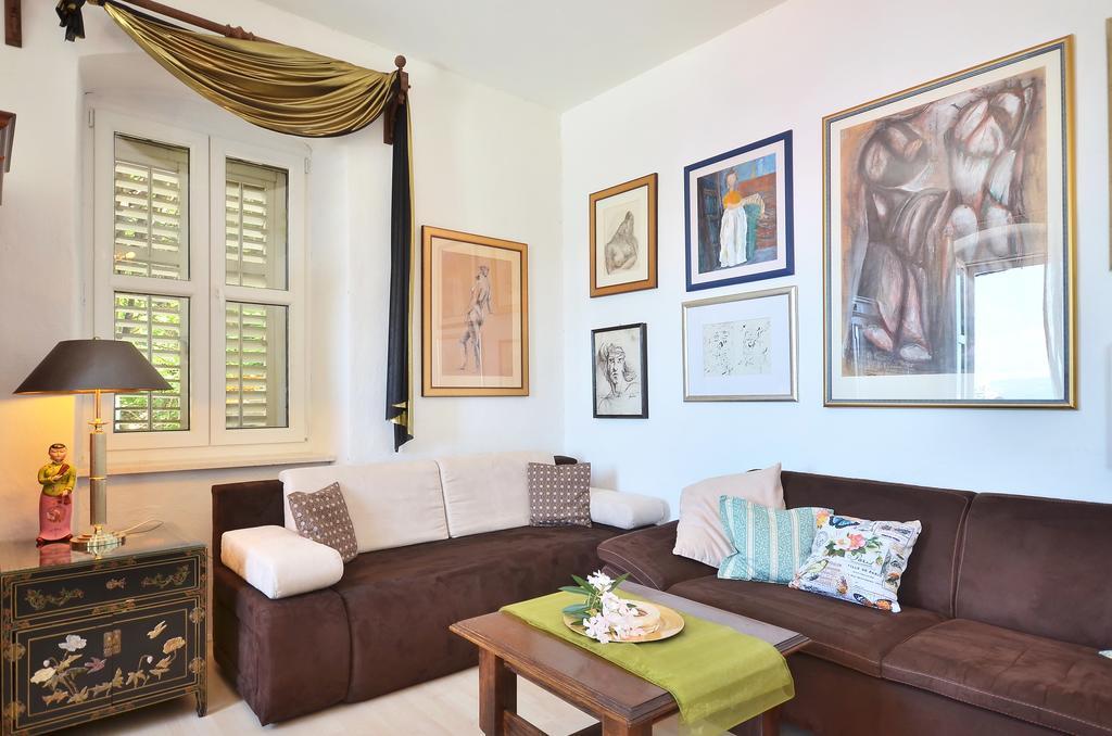 Apartment Pere S Mora Mimice Phòng bức ảnh