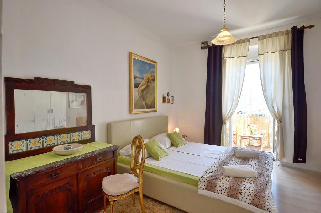 Apartment Pere S Mora Mimice Phòng bức ảnh