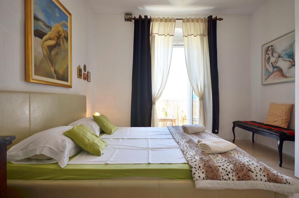 Apartment Pere S Mora Mimice Phòng bức ảnh