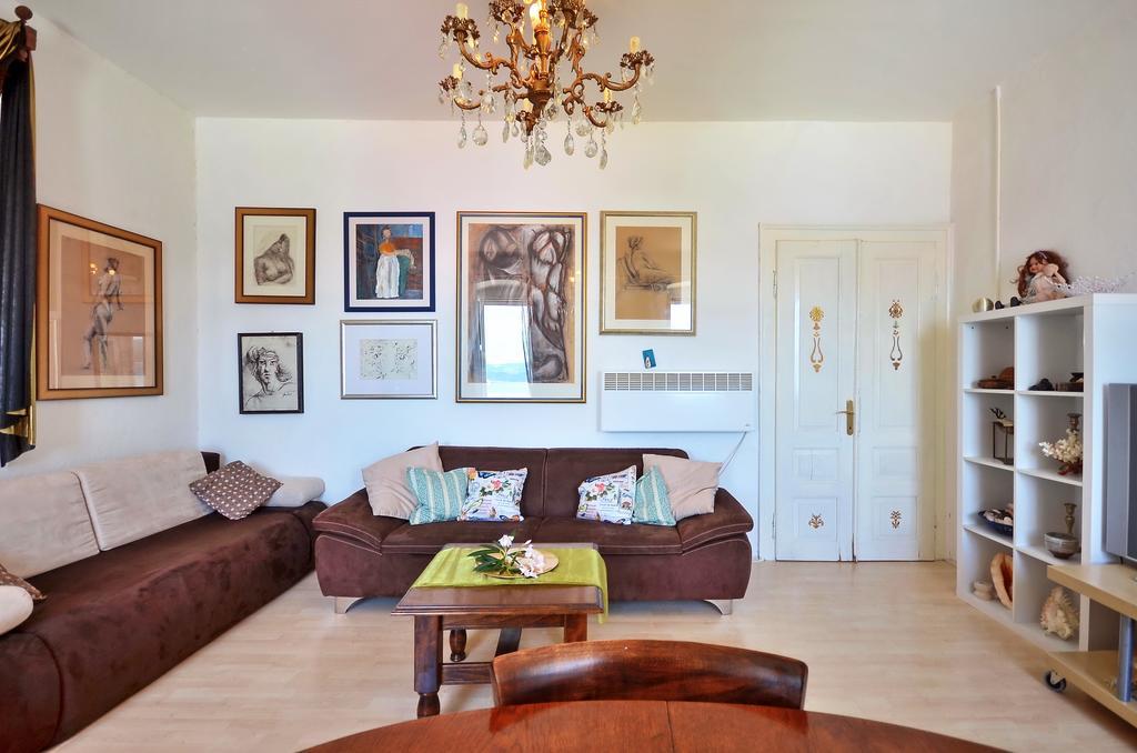 Apartment Pere S Mora Mimice Phòng bức ảnh